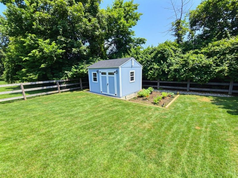 821 Emerald Drive, South Lebanon, OH 45065 Photo 4