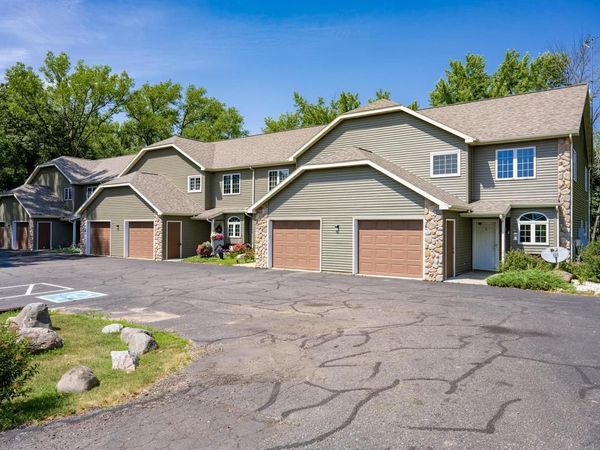 1066 Hillside Drive, Unit 6, Wisconsin Dells, WI 53965