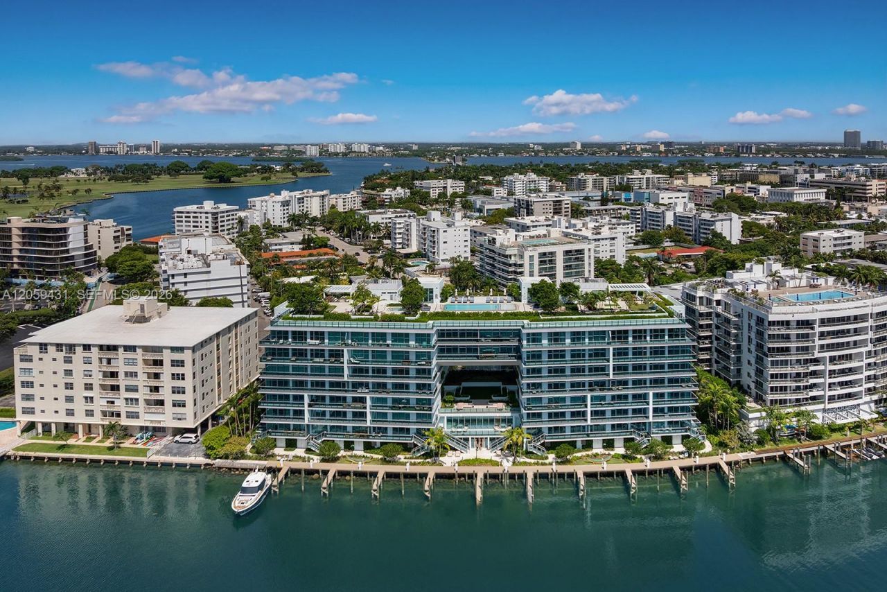 9221 E Bay Harbor Drive, Unit 212, Bay Harbor Islands, FL 33154 Photo