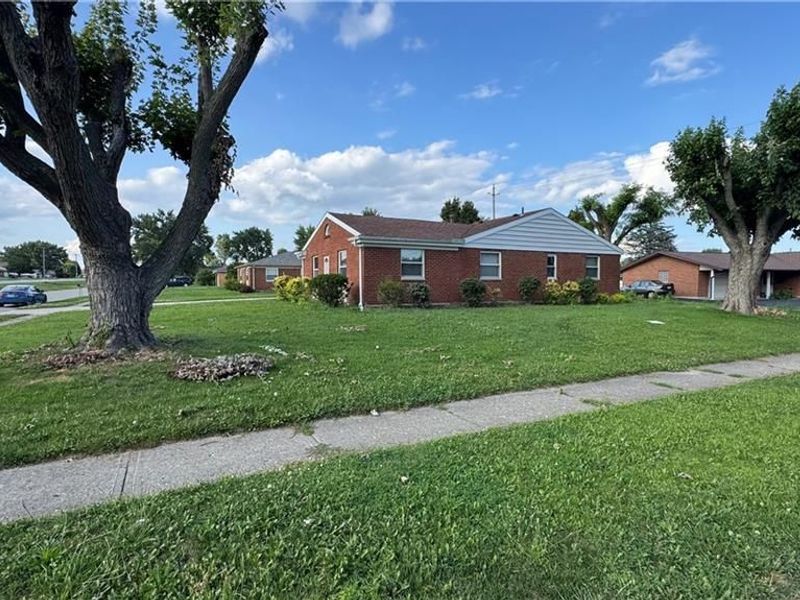 7100 Old Troy Pike, Huber Heights, OH 45424 Photo 3