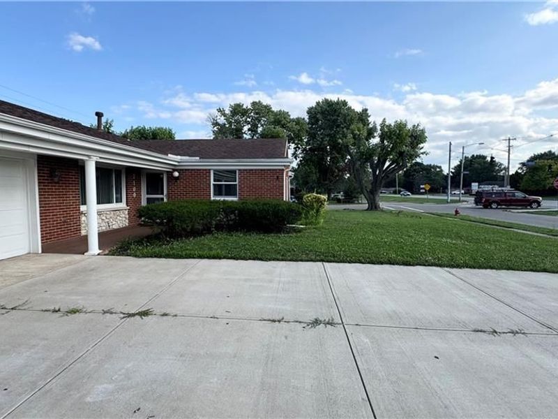 7100 Old Troy Pike, Huber Heights, OH 45424 Photo 5