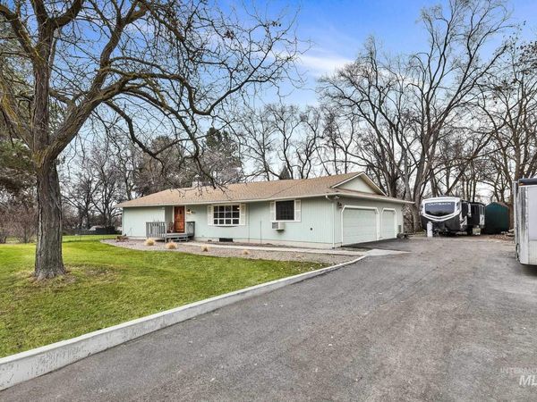 457 E Beacon Light Rd, Eagle, ID 83616