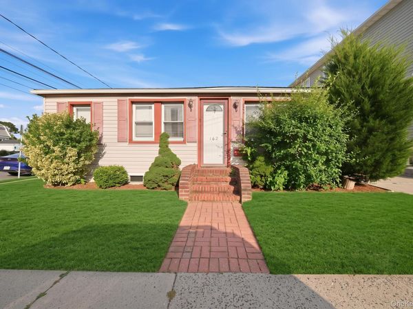 162 Baisley Avenue , East Rockaway, NY 11518