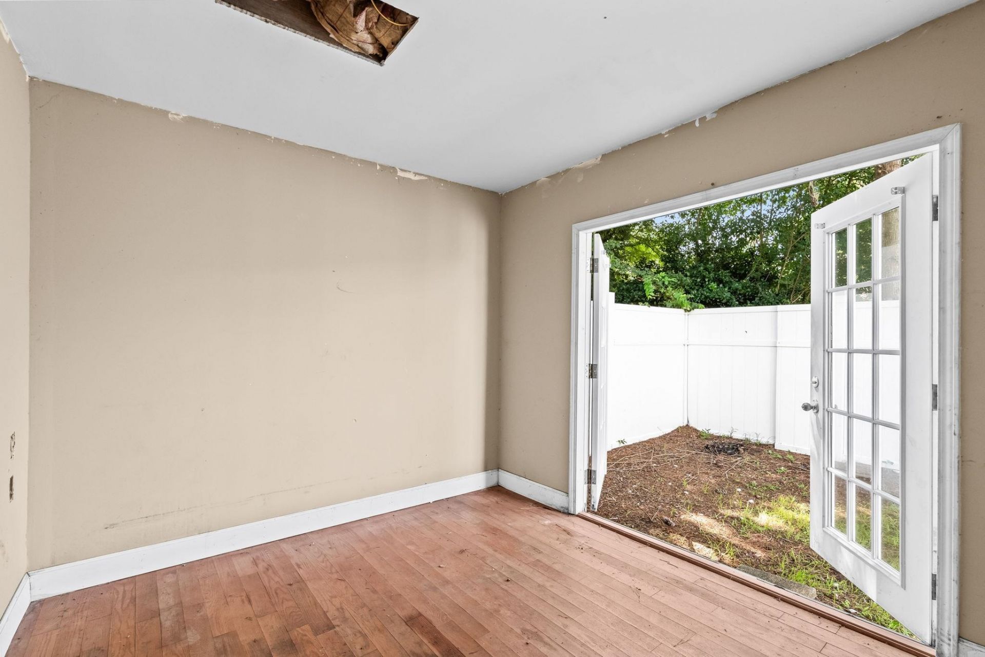 9701 Ashley Ln.  Photo 26