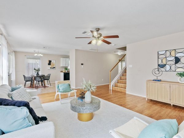 130 Killian LOOP, Hutto, TX 78634
