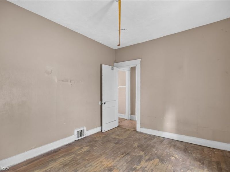 12000 Kinsman Road , Cleveland, OH 44120 Photo 15