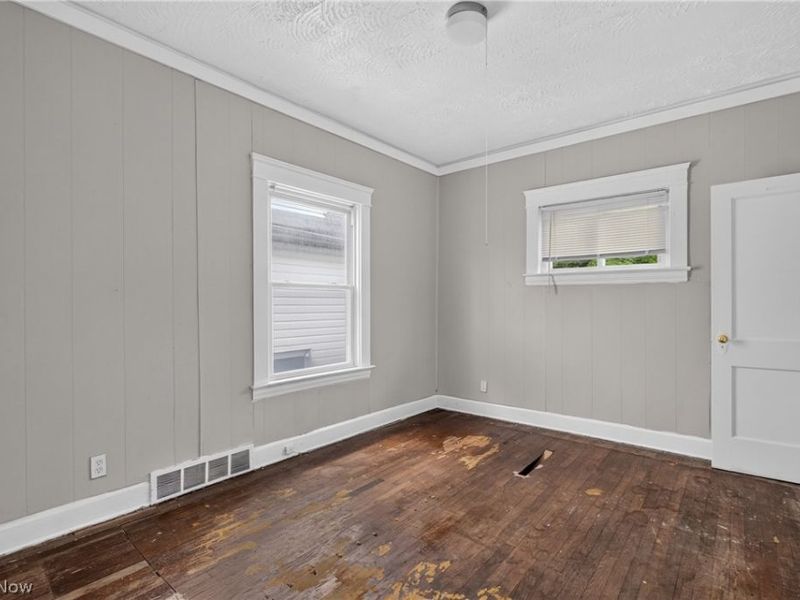12000 Kinsman Road , Cleveland, OH 44120 Photo 27