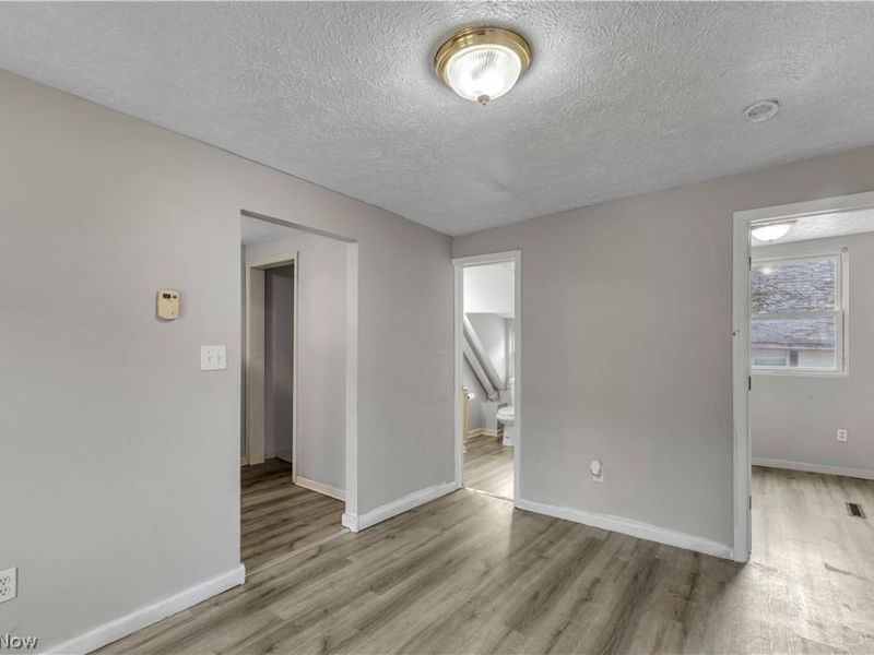 3305 Roanoke Avenue , Cleveland, OH 44109 Photo 10