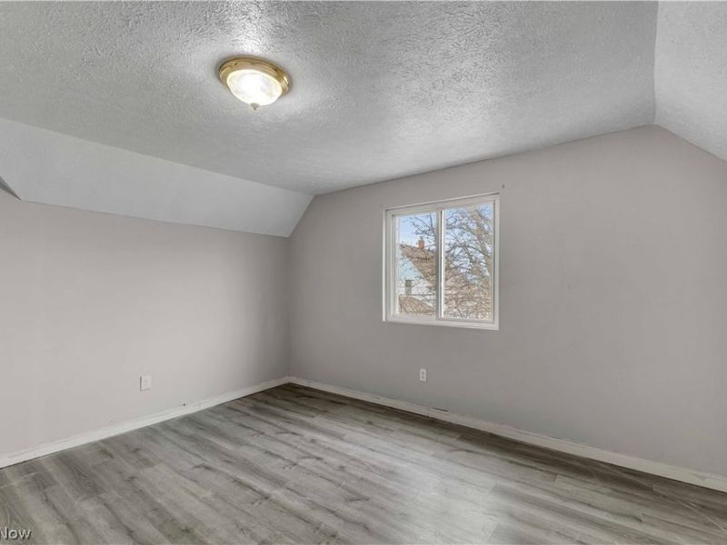 3305 Roanoke Avenue , Cleveland, OH 44109 Photo 13