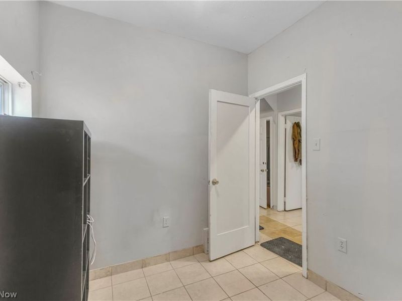 3305 Roanoke Avenue , Cleveland, OH 44109 Photo 21