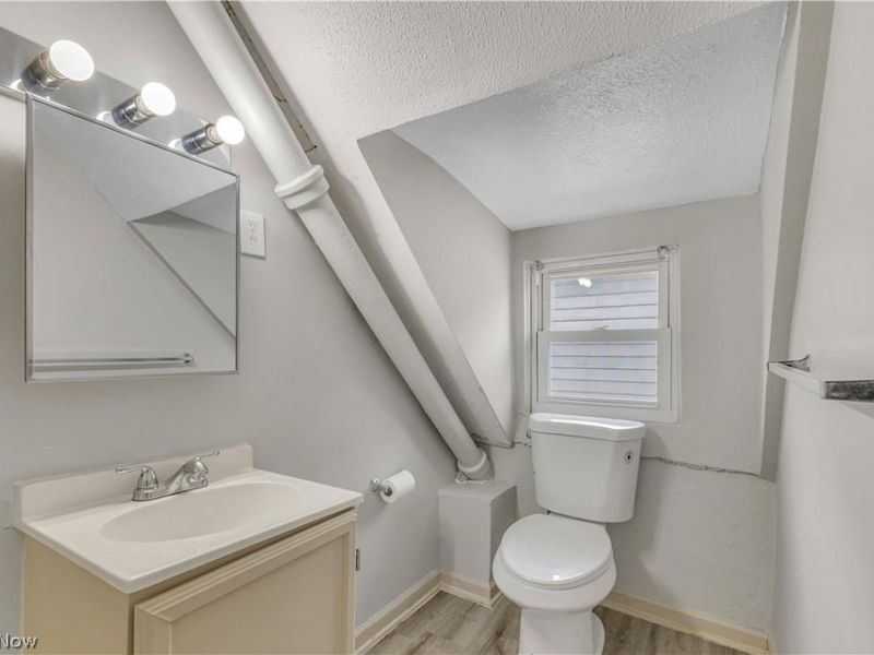 3305 Roanoke Avenue , Cleveland, OH 44109 Photo 4