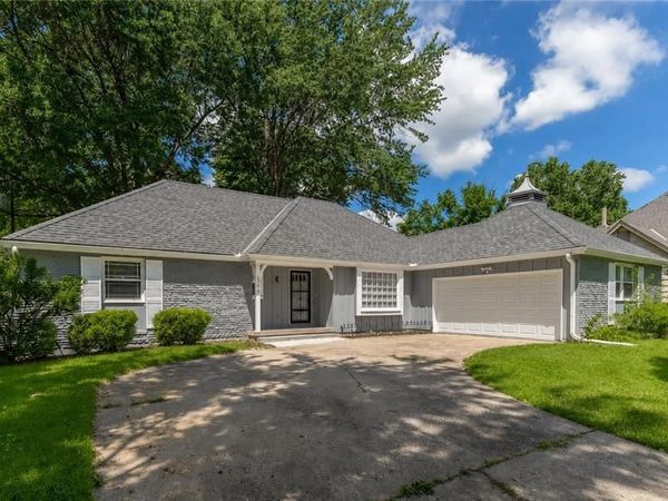 5200 Pleasant Avenue, Kansas City, MO 64133