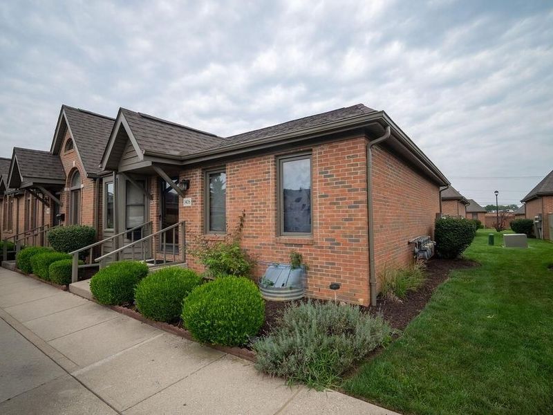 1406 Pegwood Drive, Columbus, OH 43229 Photo 2