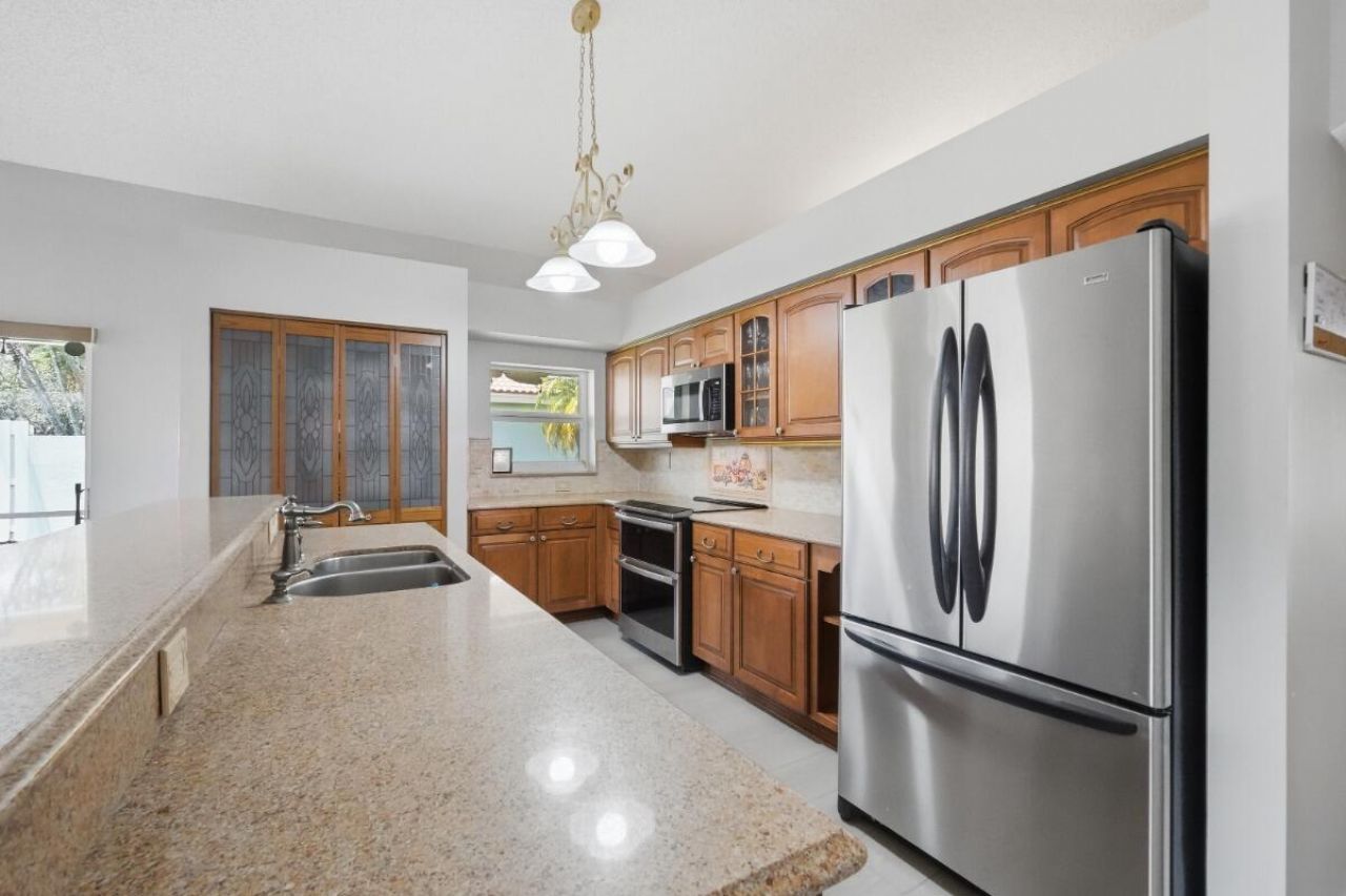 12564 NW 10th Place, Sunrise, FL 33323 Photo