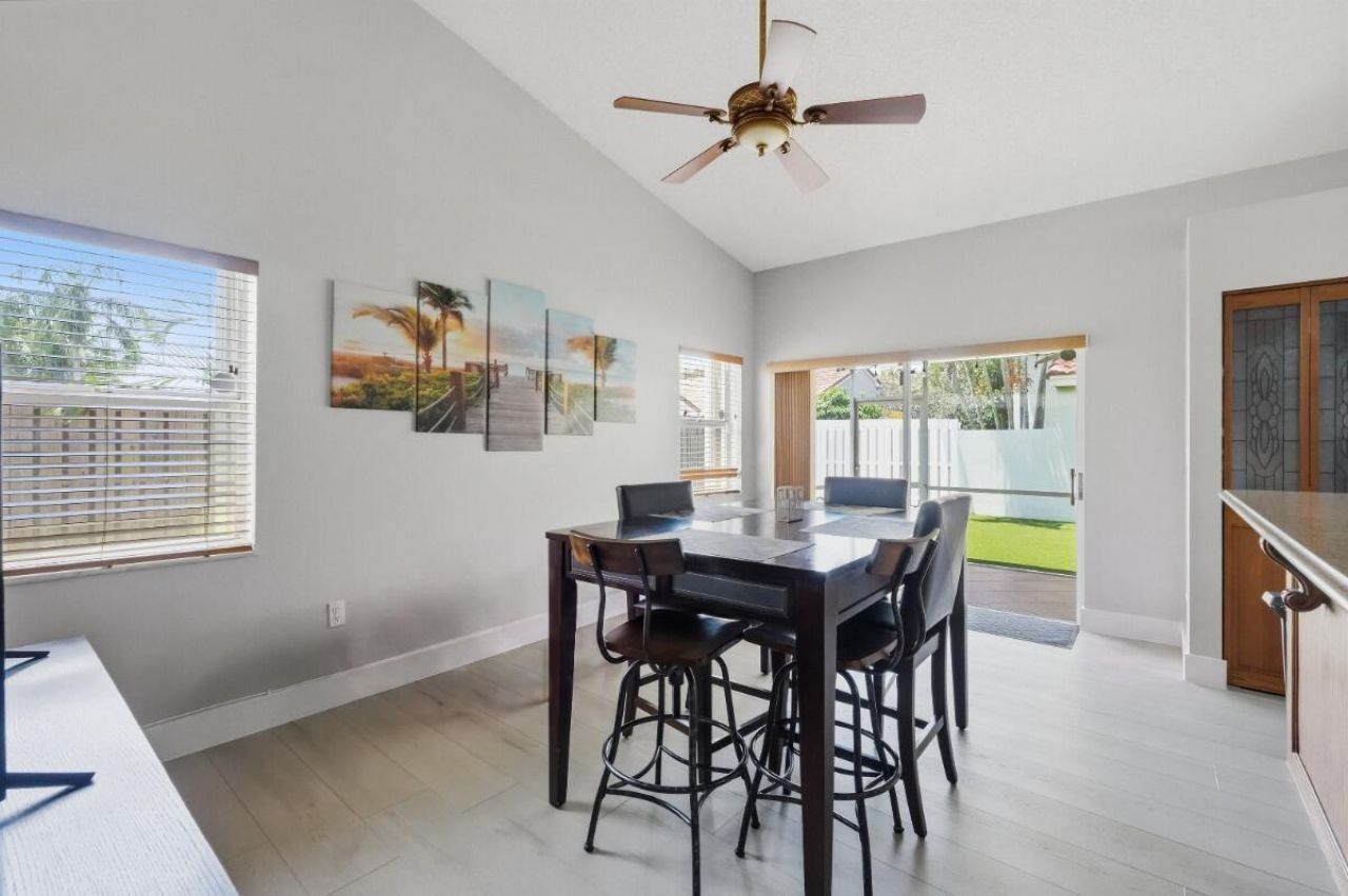 12564 NW 10th Place, Sunrise, FL 33323 Photo