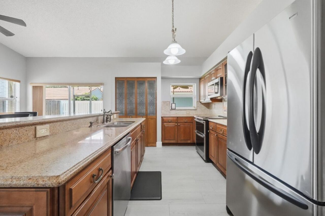 12564 NW 10th Place, Sunrise, FL 33323 Photo