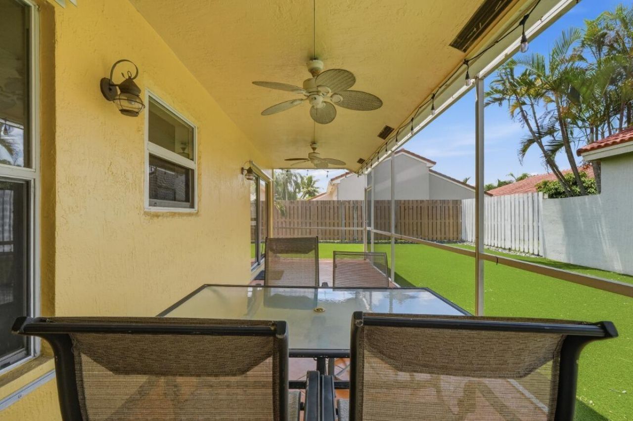 12564 NW 10th Place, Sunrise, FL 33323 Photo