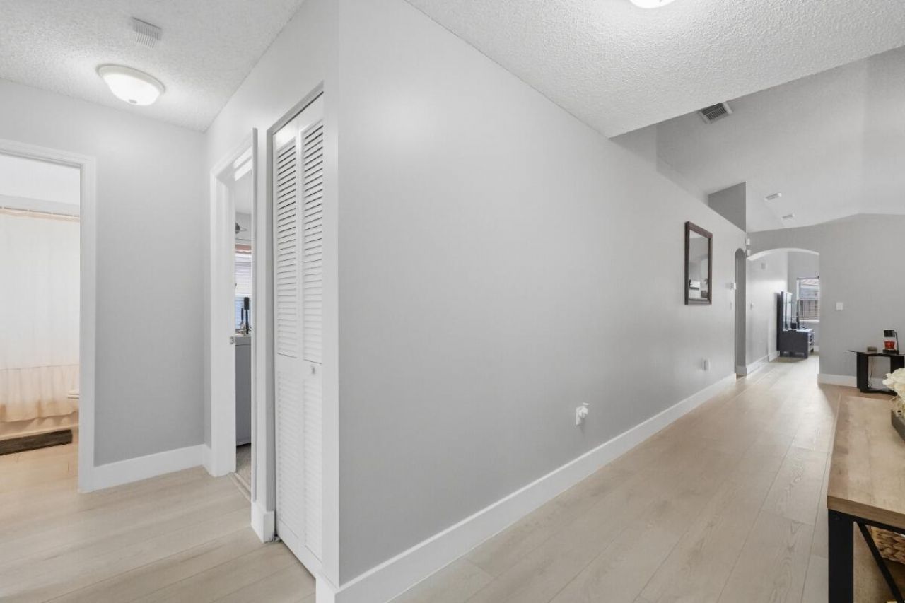 12564 NW 10th Place, Sunrise, FL 33323 Photo