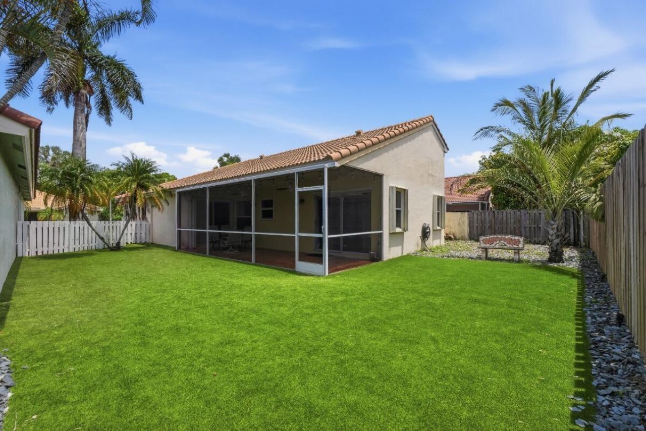 12564 NW 10th Place, Sunrise, FL 33323 Photo