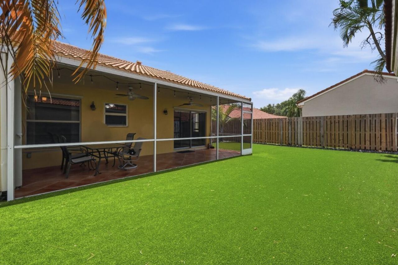 12564 NW 10th Place, Sunrise, FL 33323 Photo