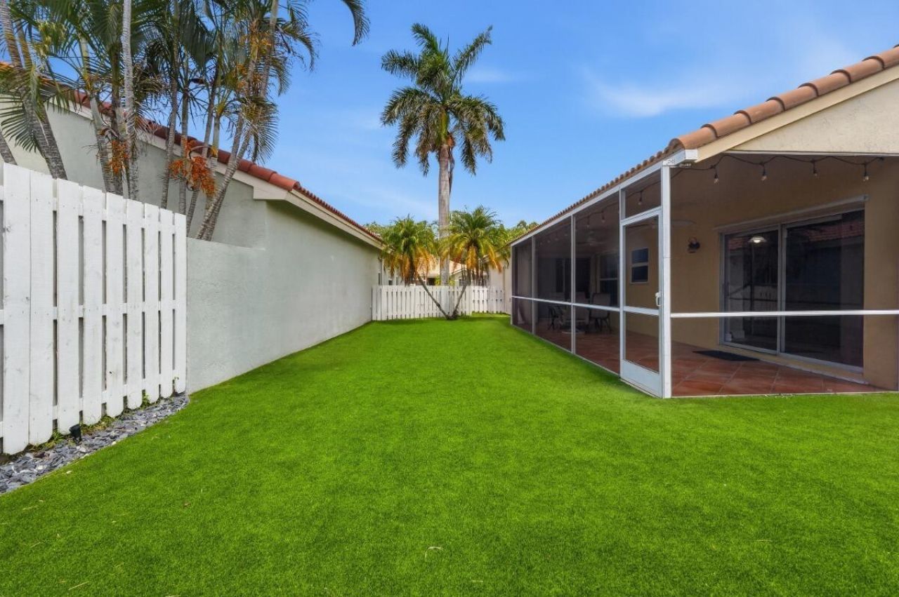 12564 NW 10th Place, Sunrise, FL 33323 Photo