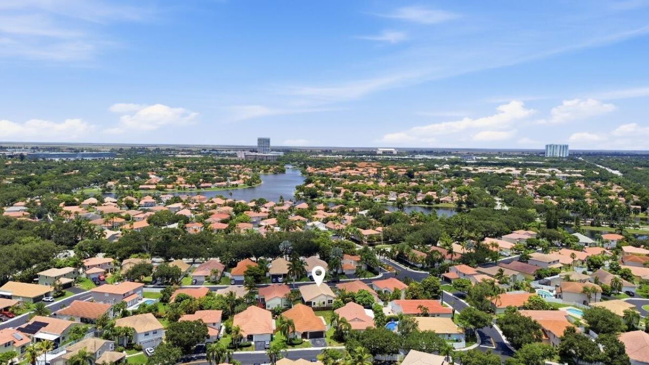 12564 NW 10th Place, Sunrise, FL 33323 Photo