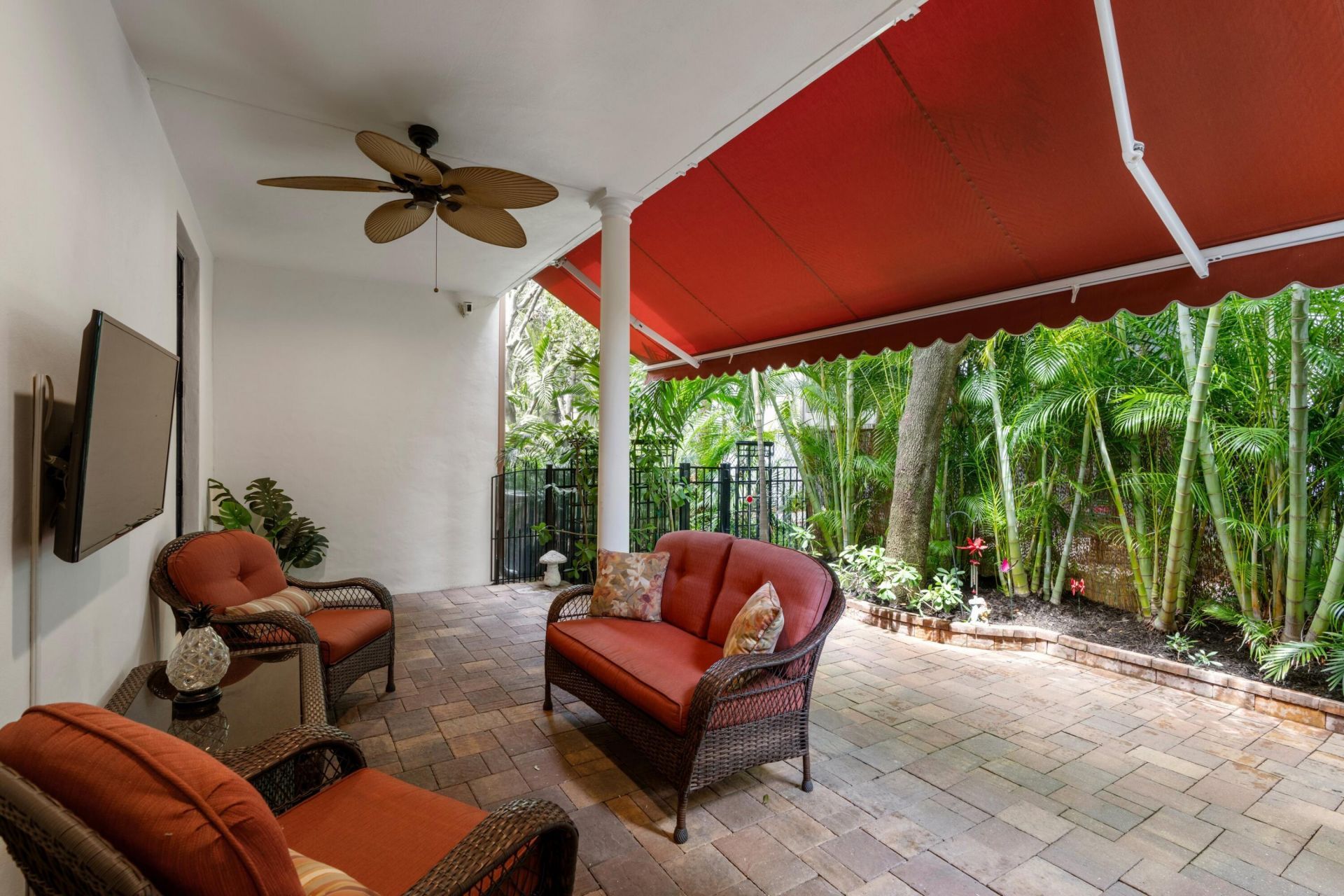 1057 E Heritage Club Circle, Delray Beach, FL 33483 Photo