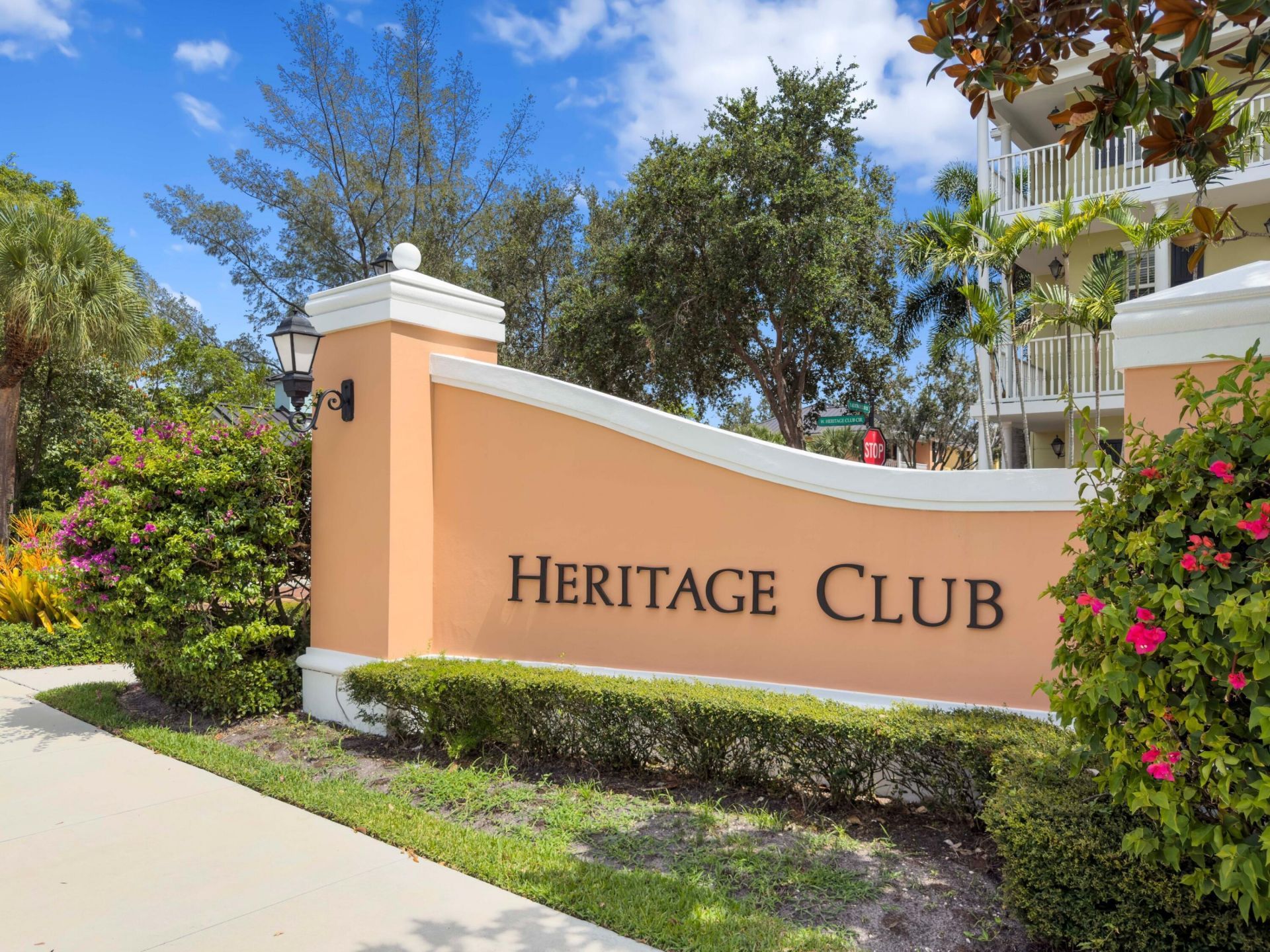 1057 E Heritage Club Circle, Delray Beach, FL 33483 Photo