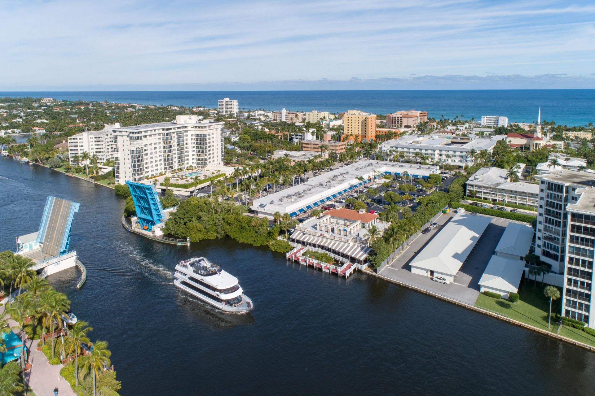 1057 E Heritage Club Circle, Delray Beach, FL 33483 Photo