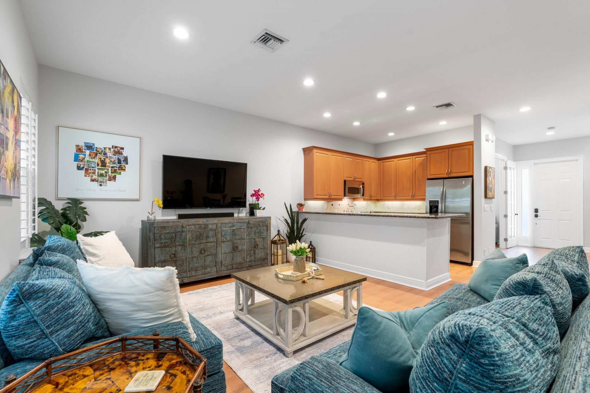1057 E Heritage Club Circle, Delray Beach, FL 33483 Photo