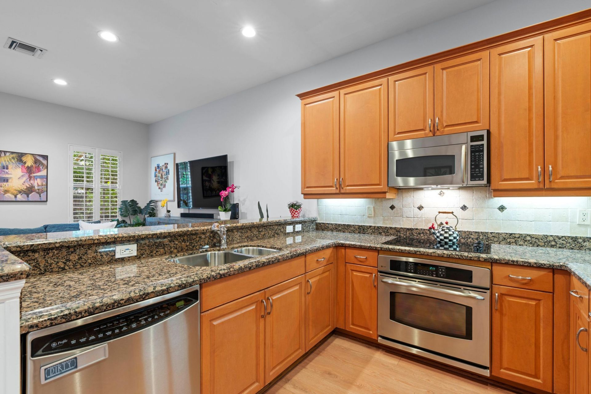 1057 E Heritage Club Circle, Delray Beach, FL 33483 Photo