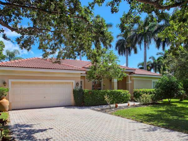10303 NW 54th Place, Coral Springs, FL 33076