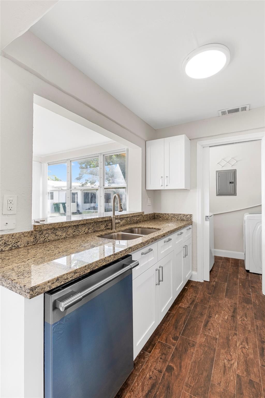 5710 NW 68th Terrace, Tamarac, FL 33321 Photo