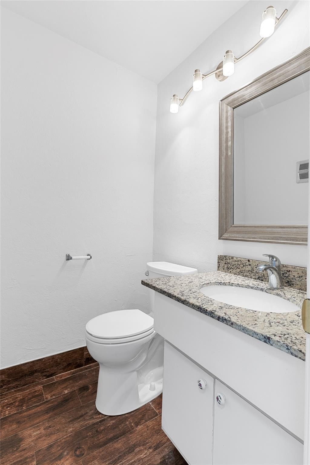 5710 NW 68th Terrace, Tamarac, FL 33321 Photo