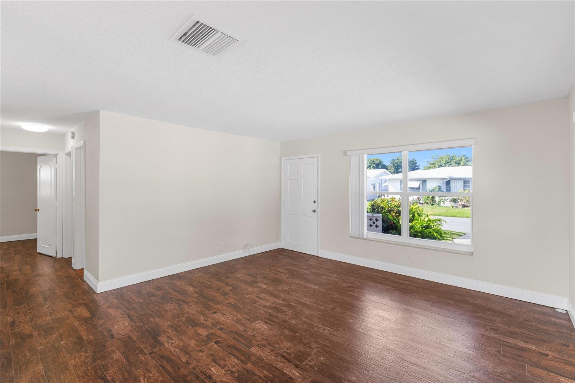 5710 NW 68th Terrace, Tamarac, FL 33321 Photo