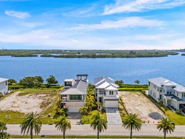 4848 S Harbor Drive, Vero Beach, FL 32967