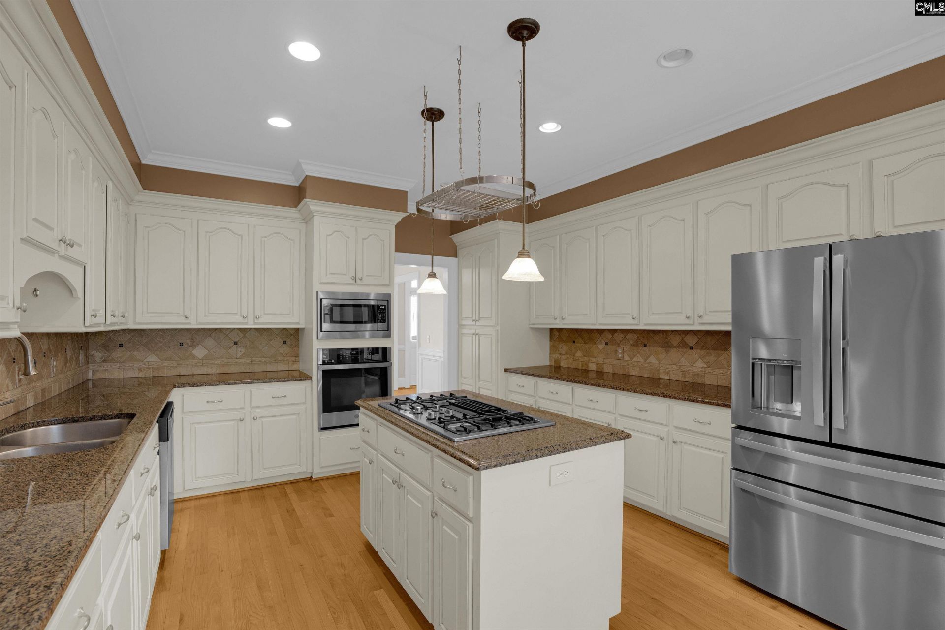 104 Trentwood Drive  Photo 9