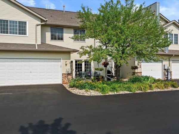 2415 Fox River PARKWAY, Unit B, Waukesha, WI 53189