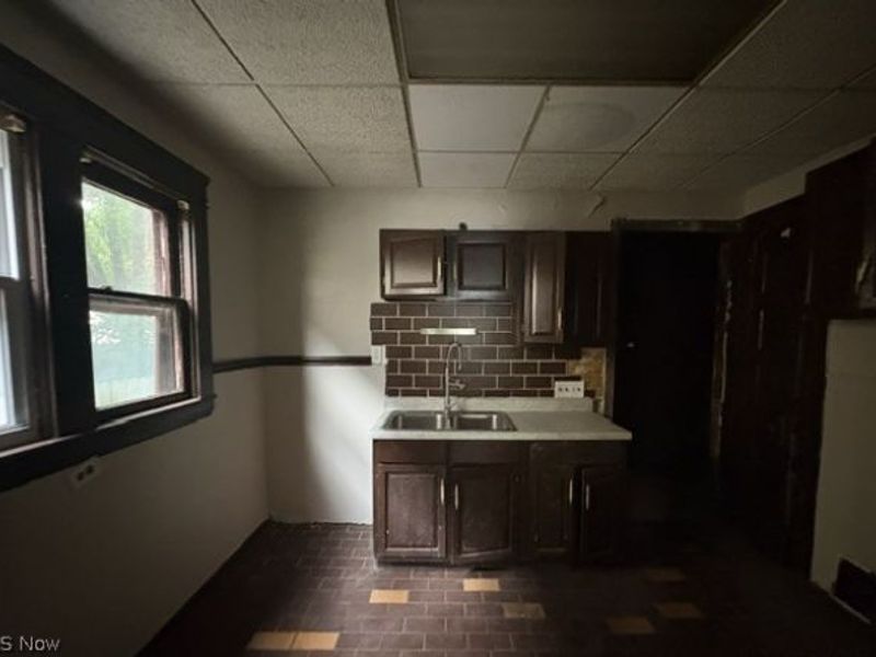 1919 W 71st Street, Cleveland, OH 44102 Photo 3