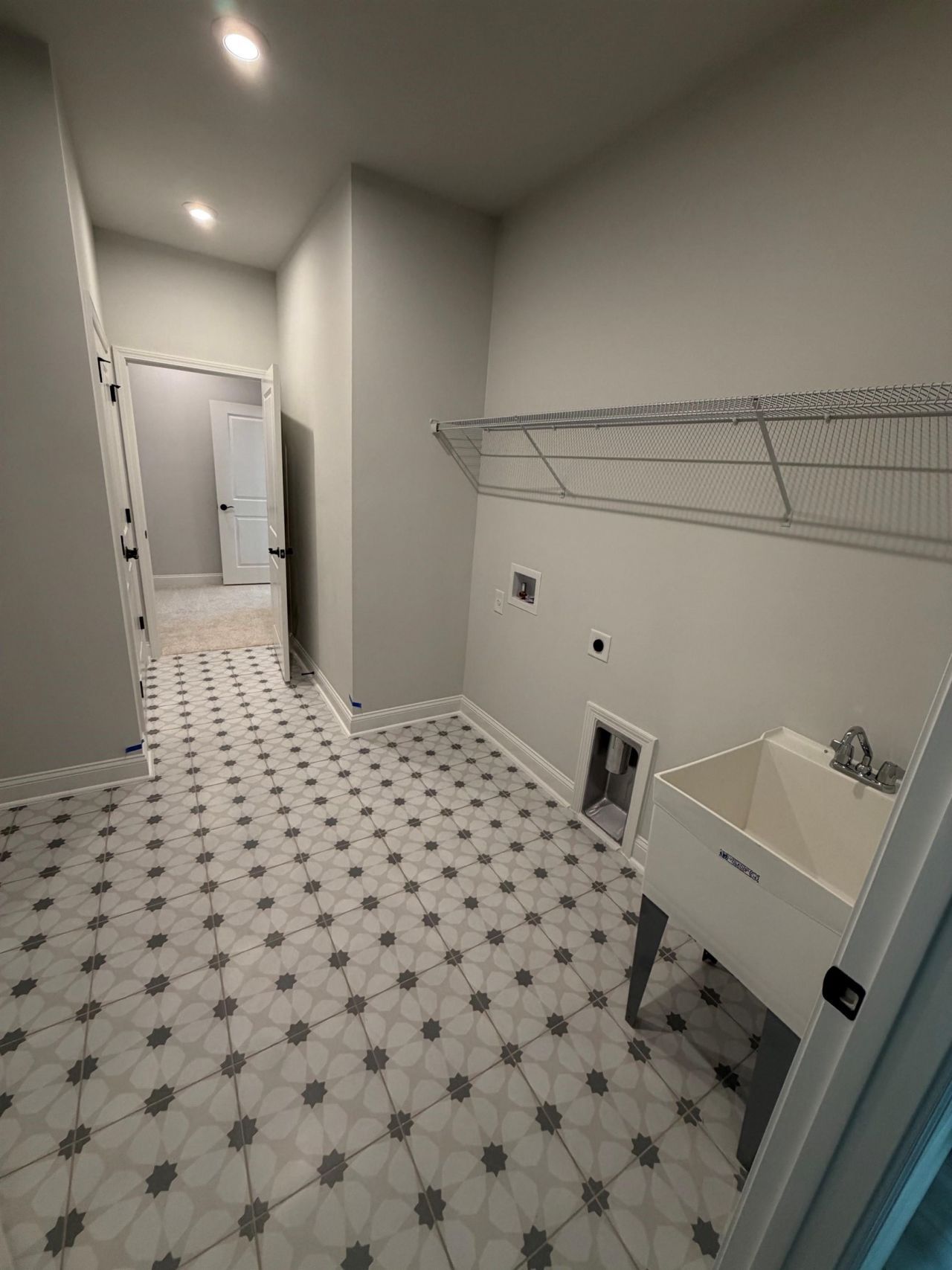 1521 Winding Creek Way Photo 10