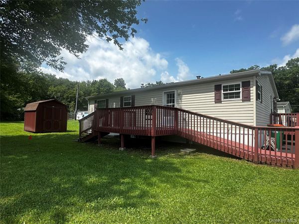 106 DEERHAVEN Lane , Gardiner, NY 12525