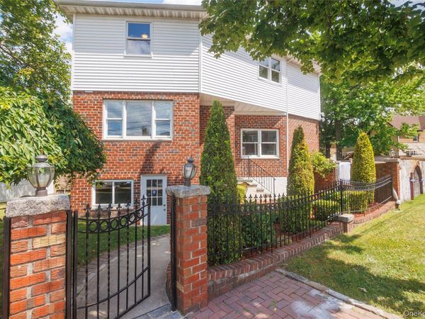 1340 Siegfried Place , Bronx, NY 10465