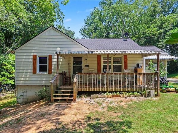 127 White Street, Tallapoosa, GA 30176