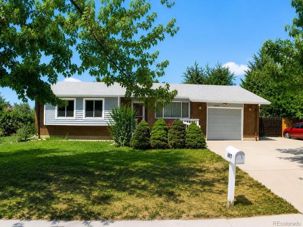 697 S Worchester Street, Aurora, CO 80012