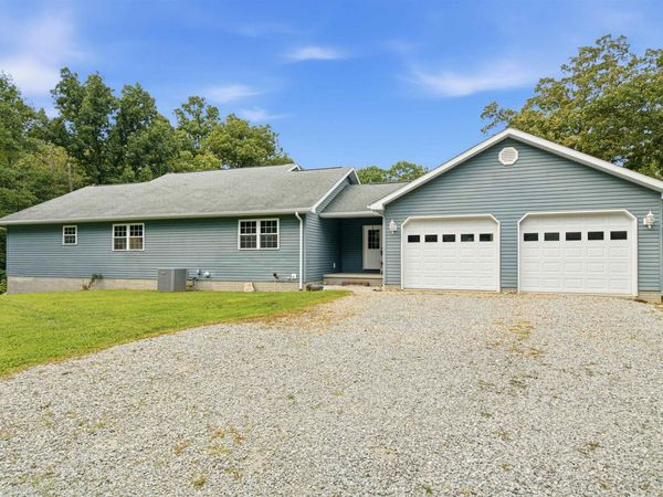 1977 County Road 200 E Road, Thompsonville, IL 62890