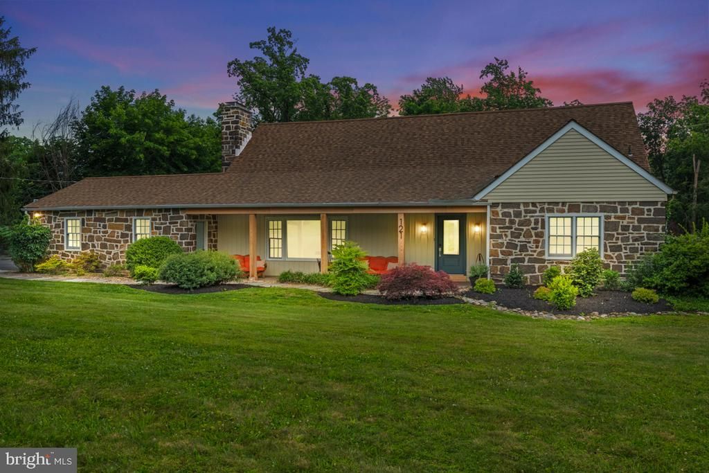 121 GWYNEDD MANOR ROAD , NORTH WALES, PA 19454