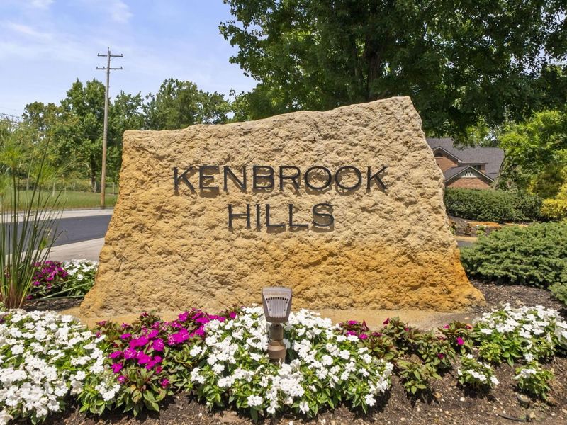 1209 Kenbrook Hills Drive , Unit 12, Columbus, OH 43220 Photo 59