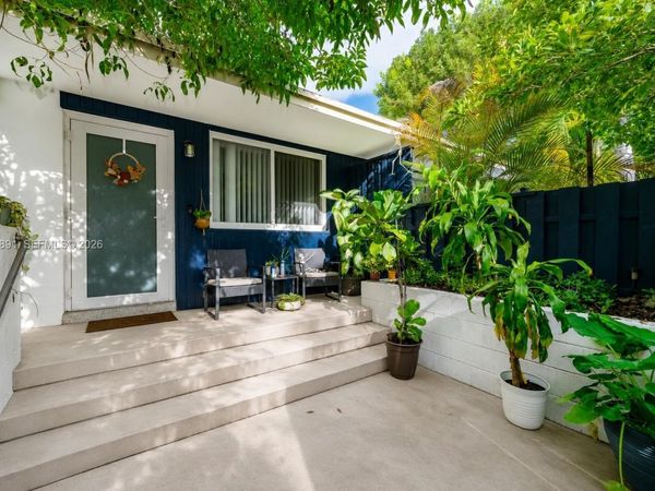 3100 Naomi St , Unit 3102, Miami, FL 33133