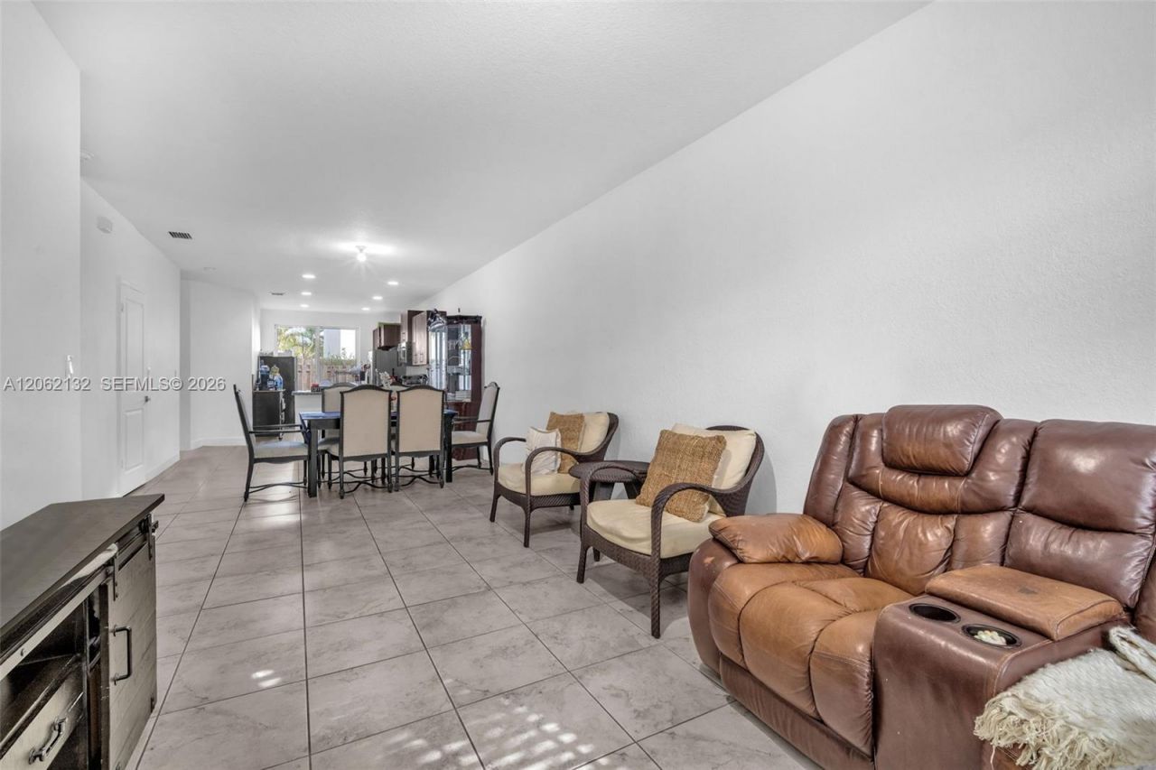 1429 SE 26th Ave, Homestead, FL 33035 Photo