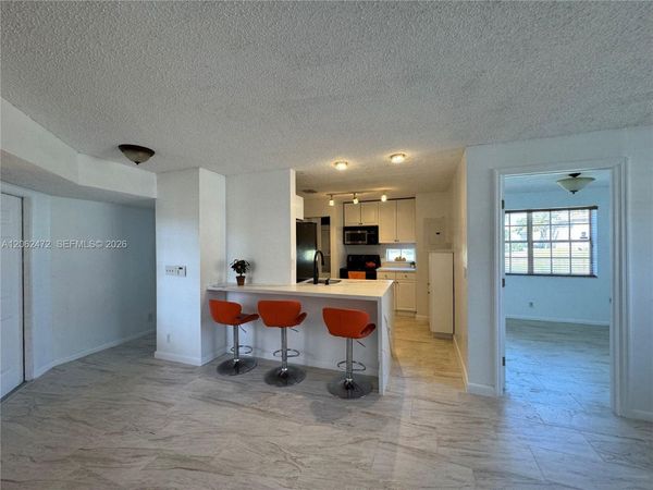 8630 SW 3rd St, Unit 101, Pembroke Pines, FL 33025